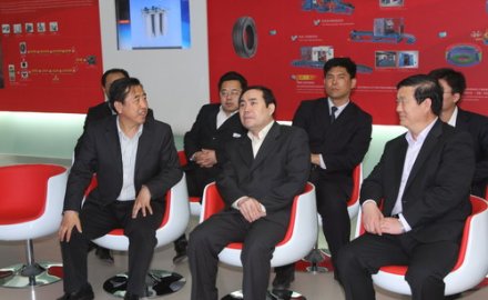 青島市副市長王廣正到公司調(diào)研科技創(chuàng)新工作